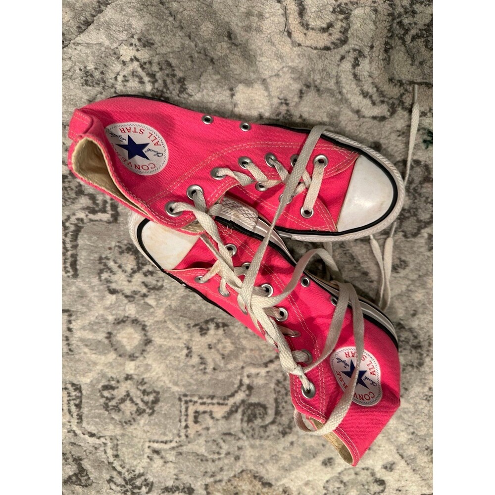 PINK Converse size 6.5